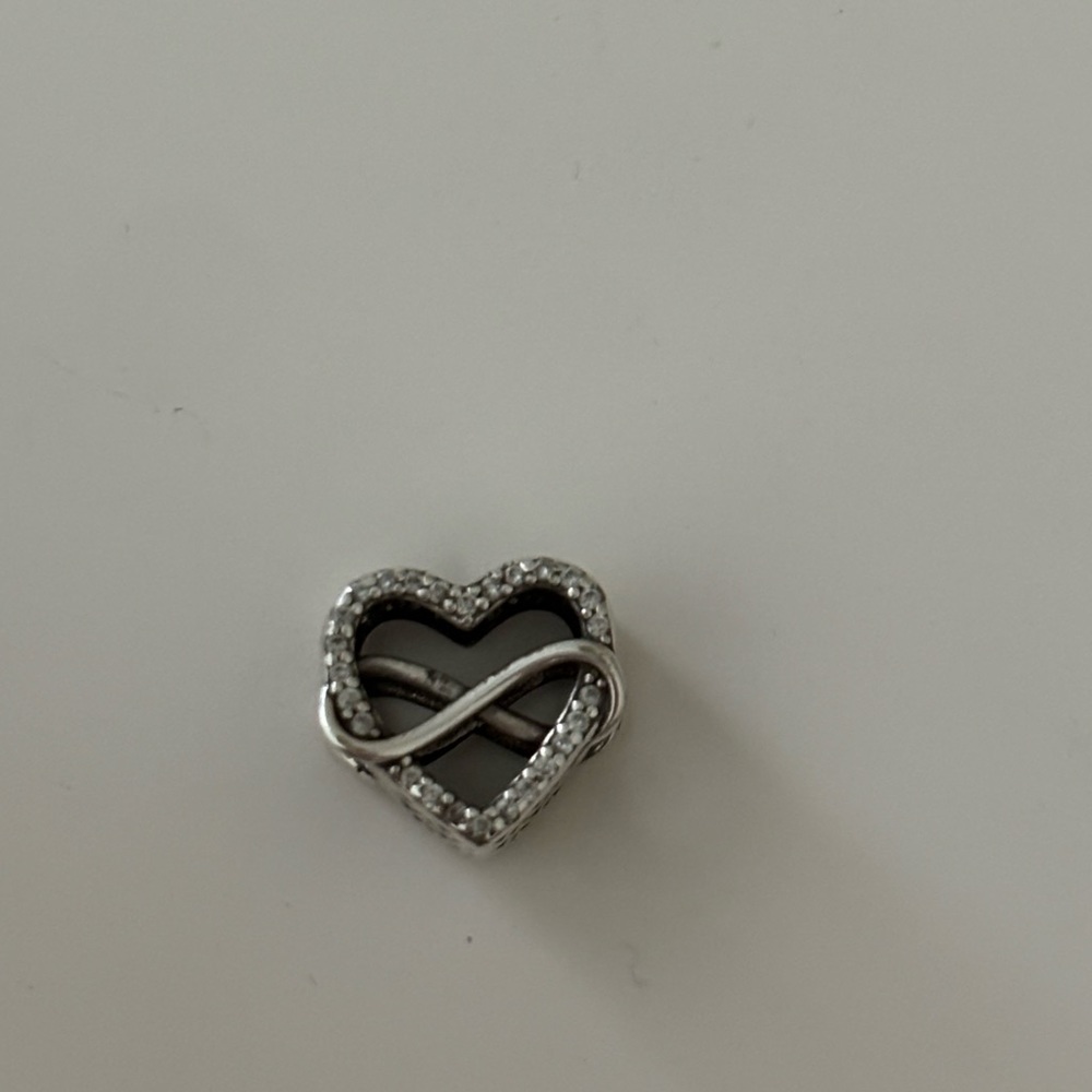 pandora infinity heart charm